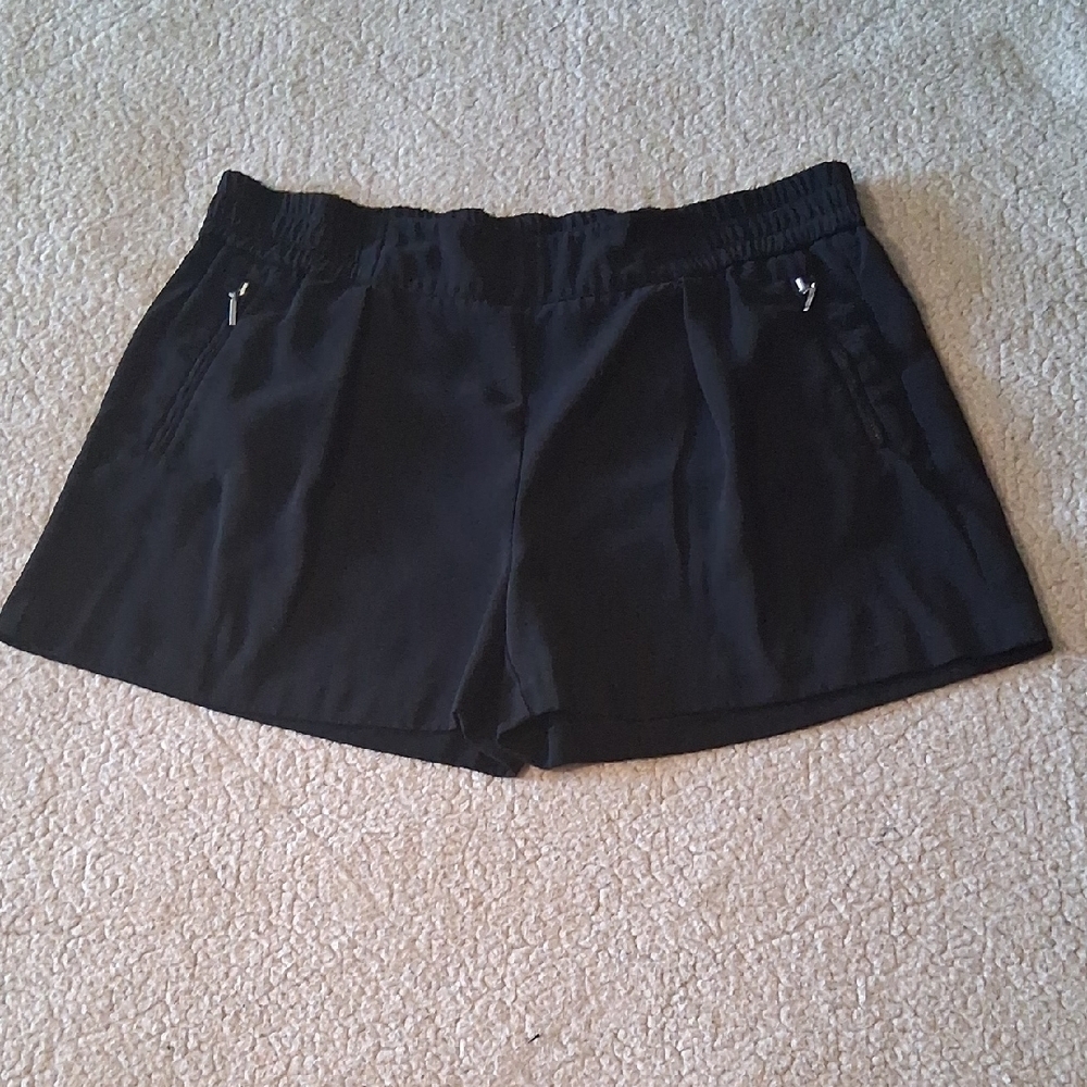 Jennifer Lopez Classic Black Shorts